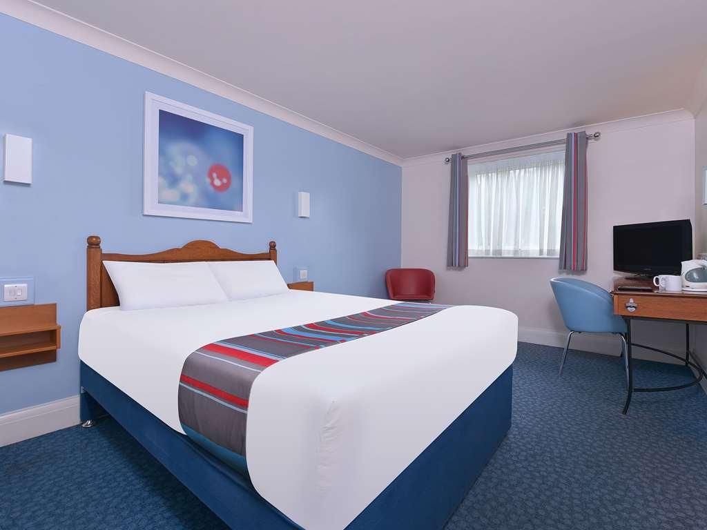 Travelodge Bromsgrove Marlbrook الغرفة الصورة