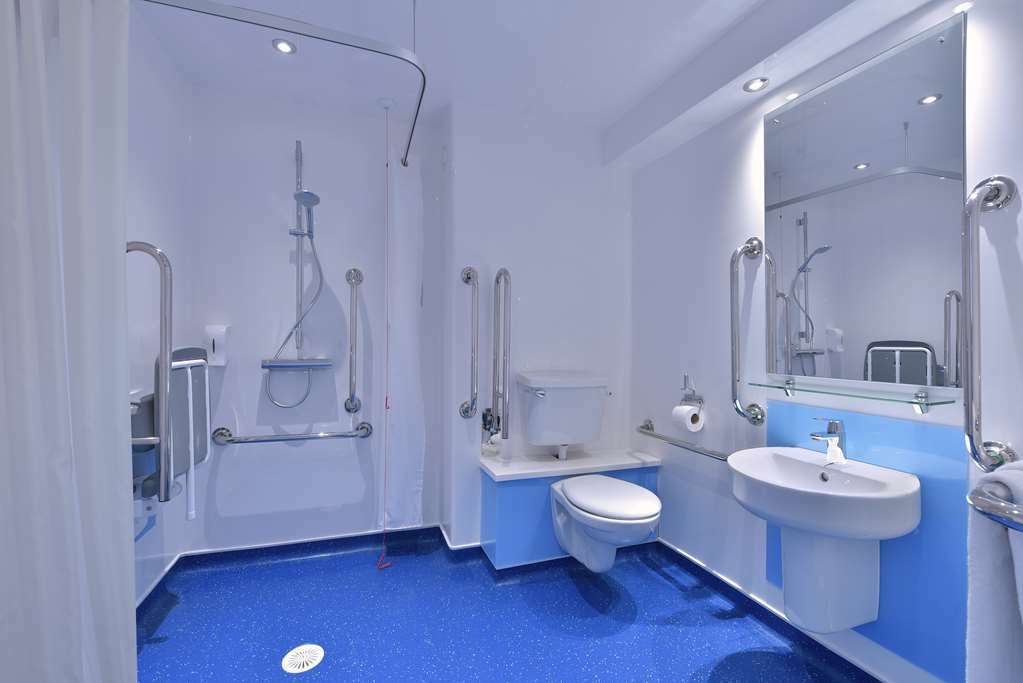 Travelodge Bromsgrove Marlbrook الغرفة الصورة